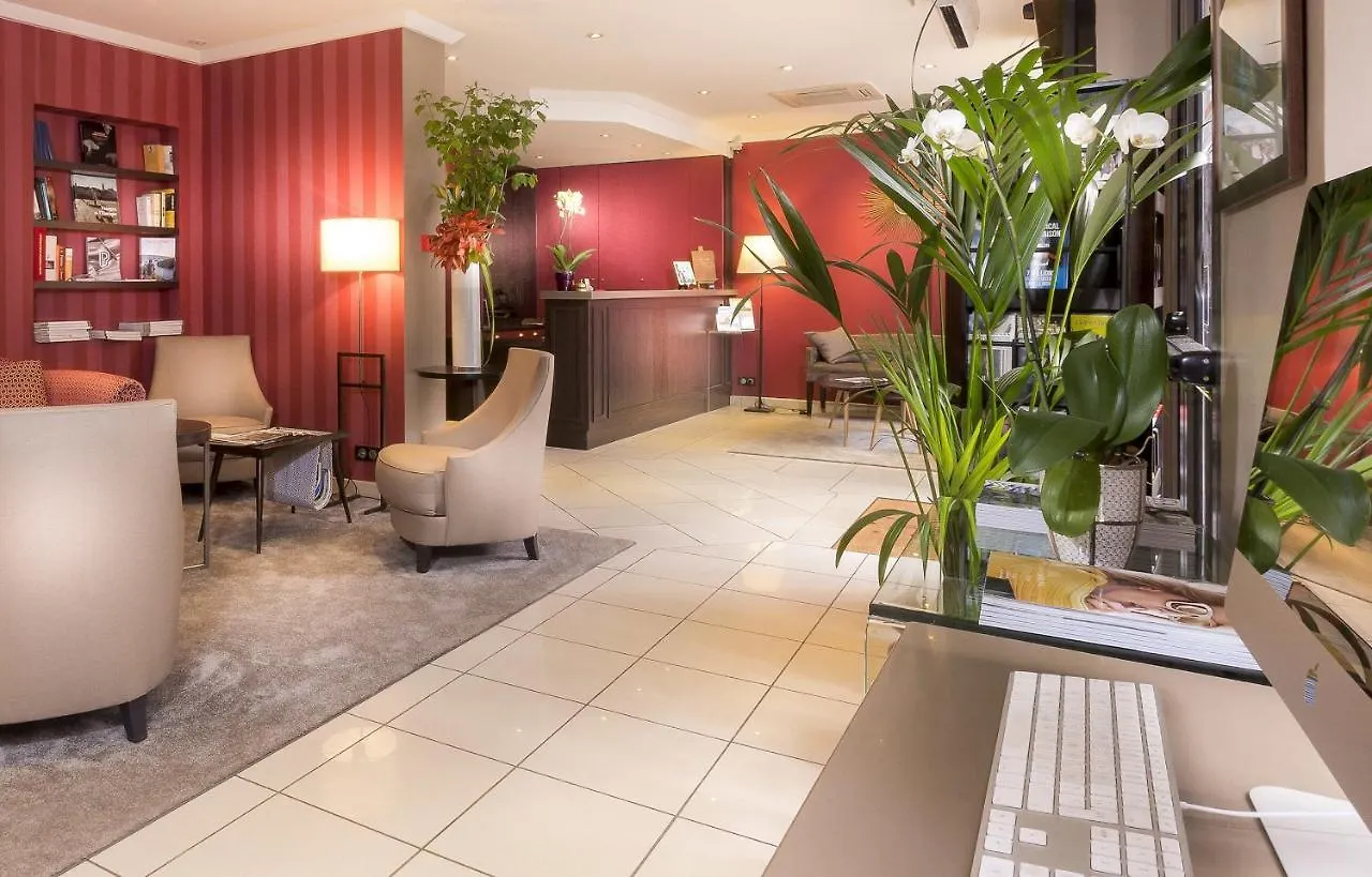 ***  Europe Hotel Paris Eiffel Fransa