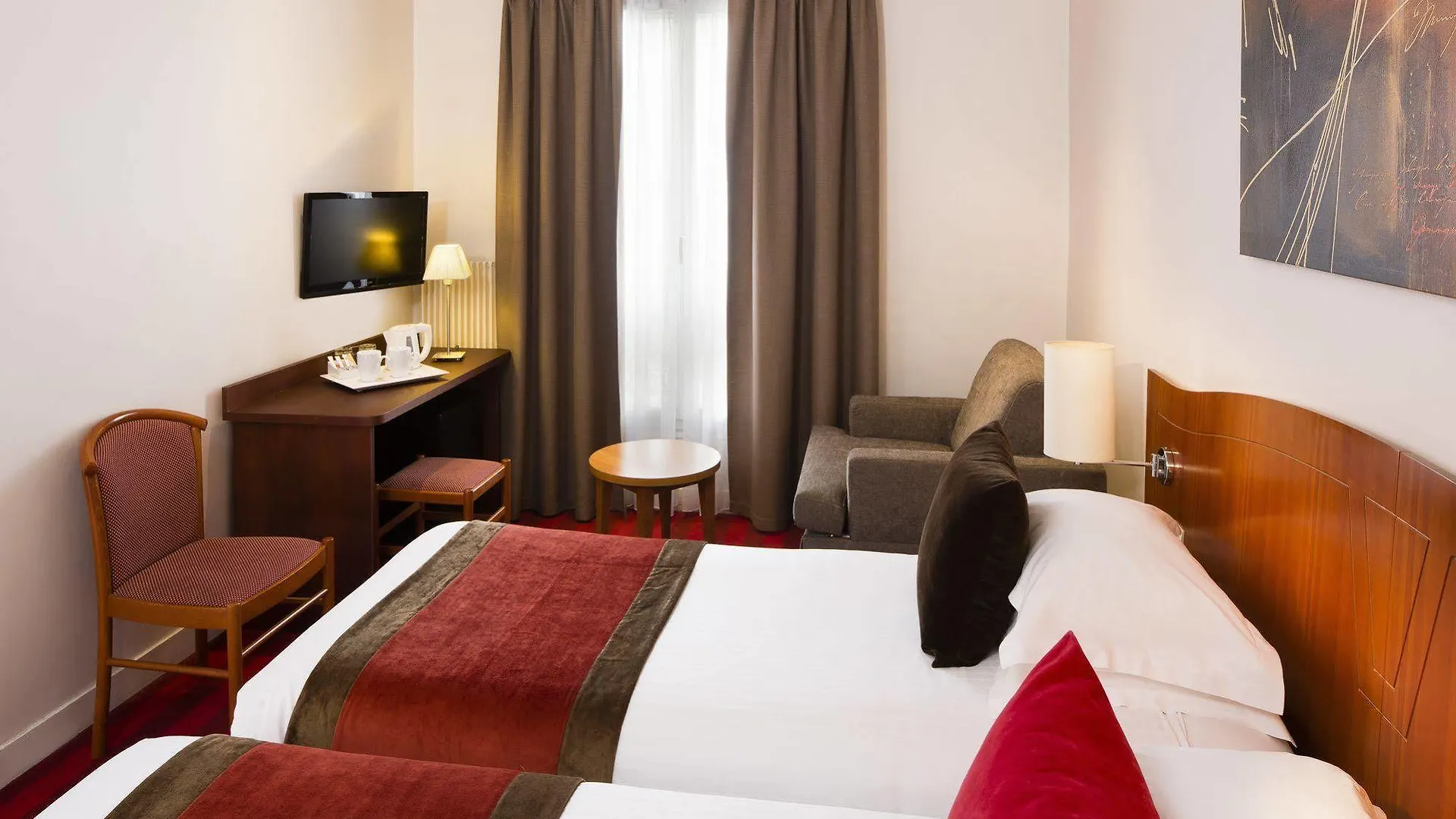 Europe Hotel Paris Eiffel 3*,  צרפת